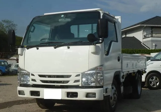 Isuzu ELF 2017