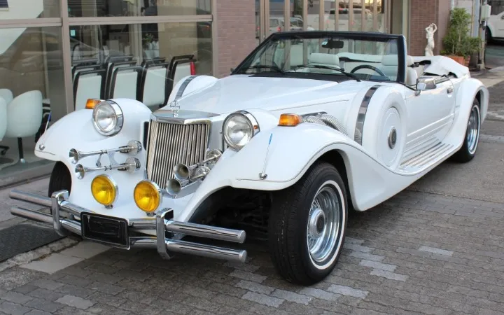 MITSUOKA DORE 1992