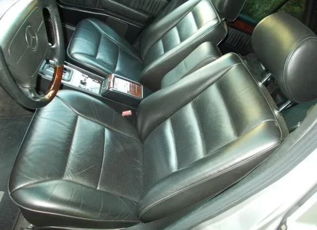 Mercedes-Benz E-Class 1995