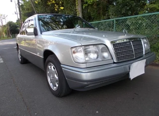 Mercedes-Benz E-Class 1995