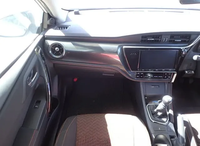 Toyota Auris 2017