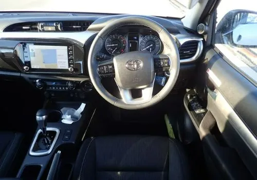 Toyota HILUX 2024