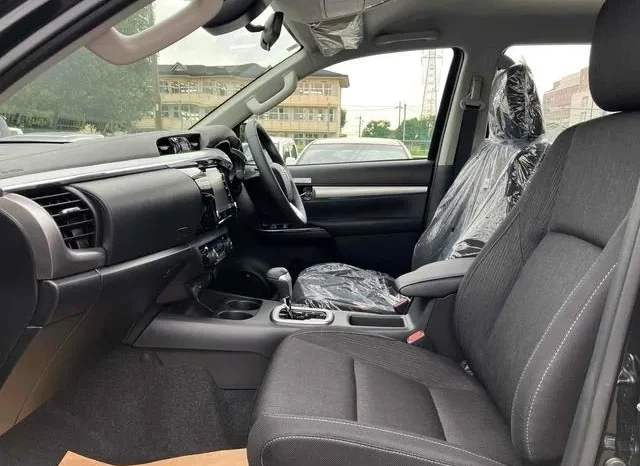 Toyota HILUX 2024