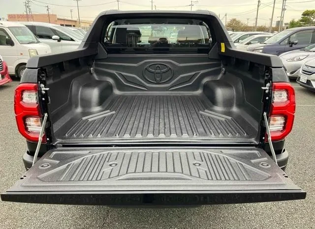 Toyota HILUX 2024