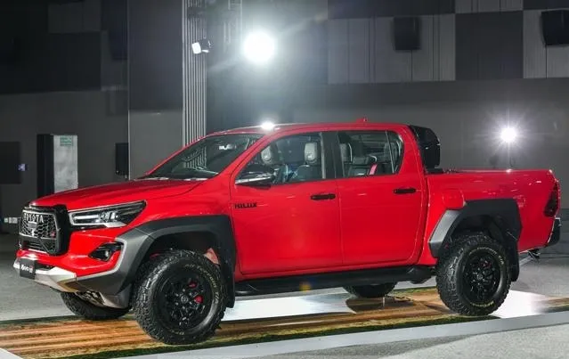 Toyota HILUX 2024