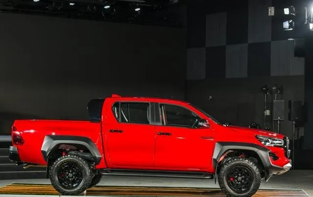 Toyota HILUX 2024