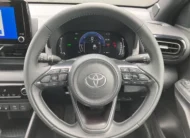 TOYOTA YARIS HYBRID 2024