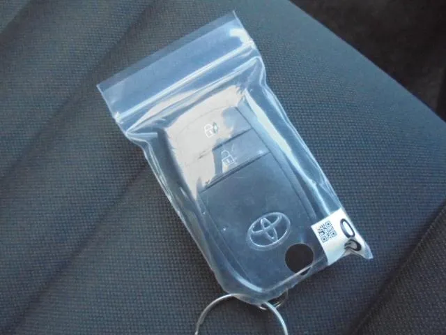 Toyota Yaris G 2025 (Pearl)