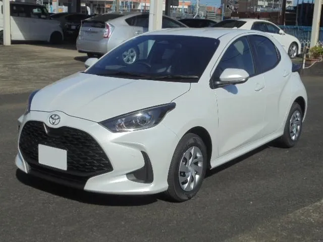 Toyota Yaris G 2025 (Pearl)