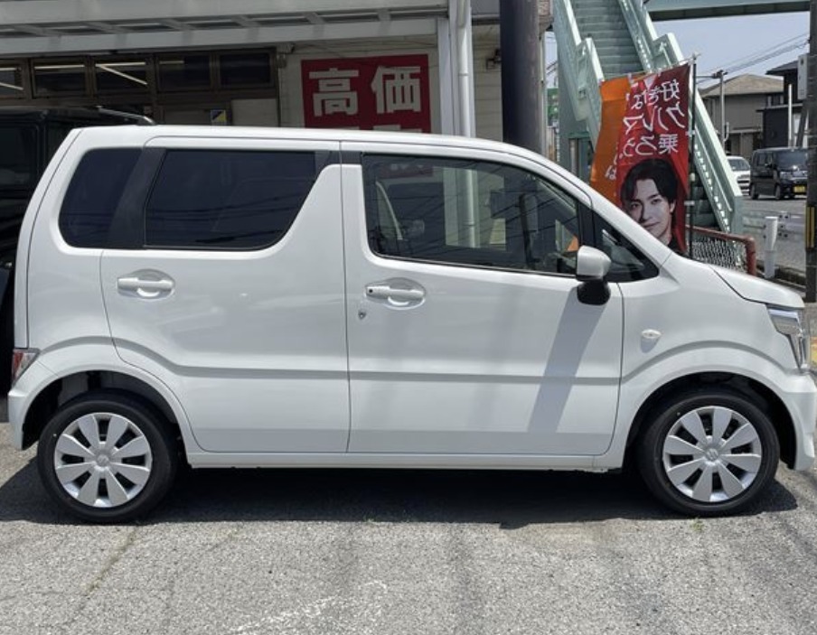 SUZUKI WAGON R FX – 2025