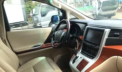 Toyota Alphard 2008